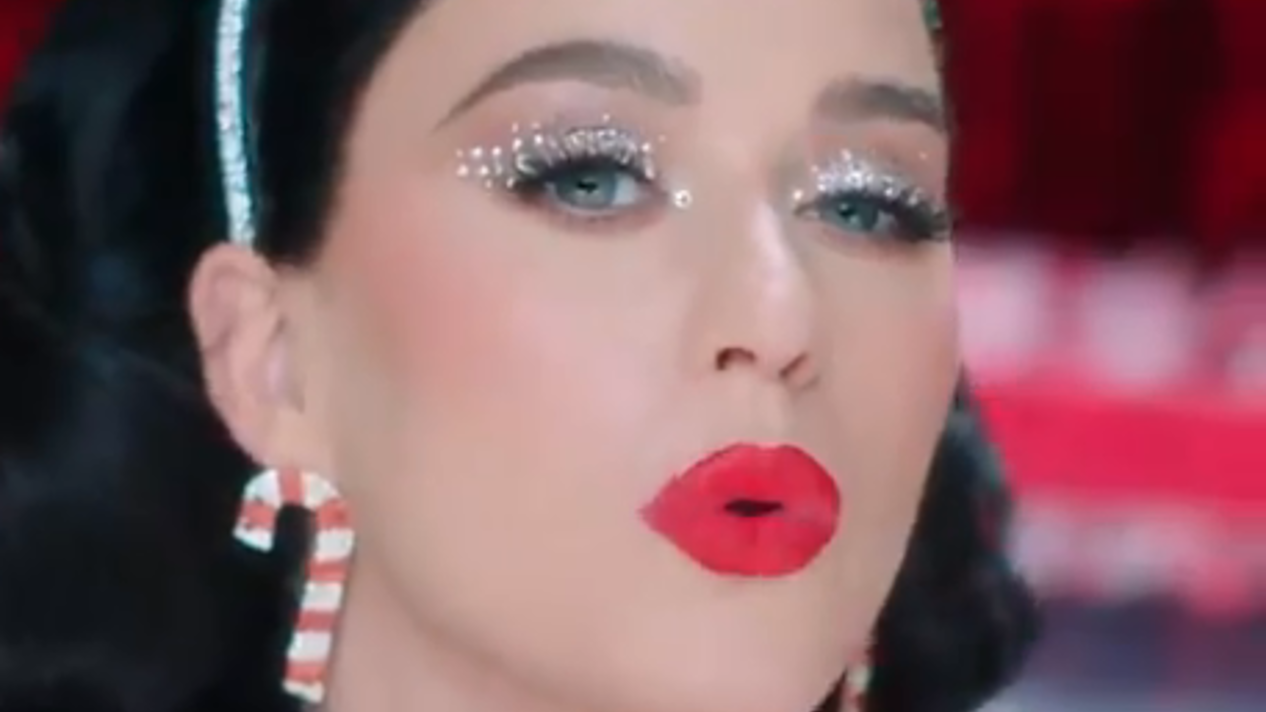 Katy Perry Shares 'Cozy Little Christmas' Music Video Teaser: Watch - NGradio.gr - NGradio.gr