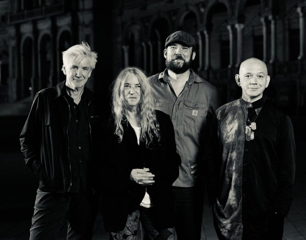 Patti Smith Quartet: Μια κυκλική, συμμετοχική εμπειρία στην Αθήνα